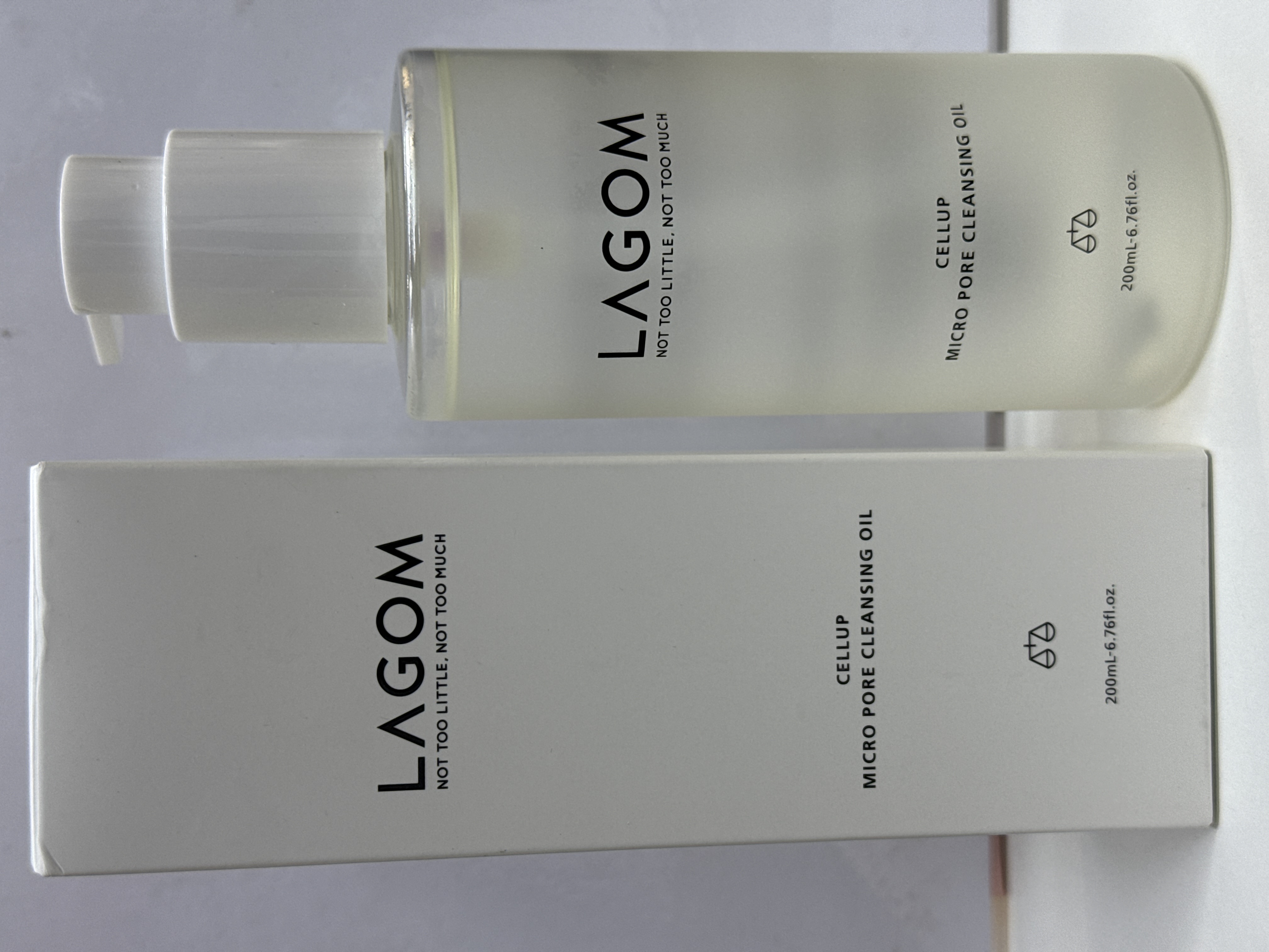 LAGOM NOT TOO LITTLE , NOT TOO MUCH / CELLUP MICRO PORE CLEANSING OIL