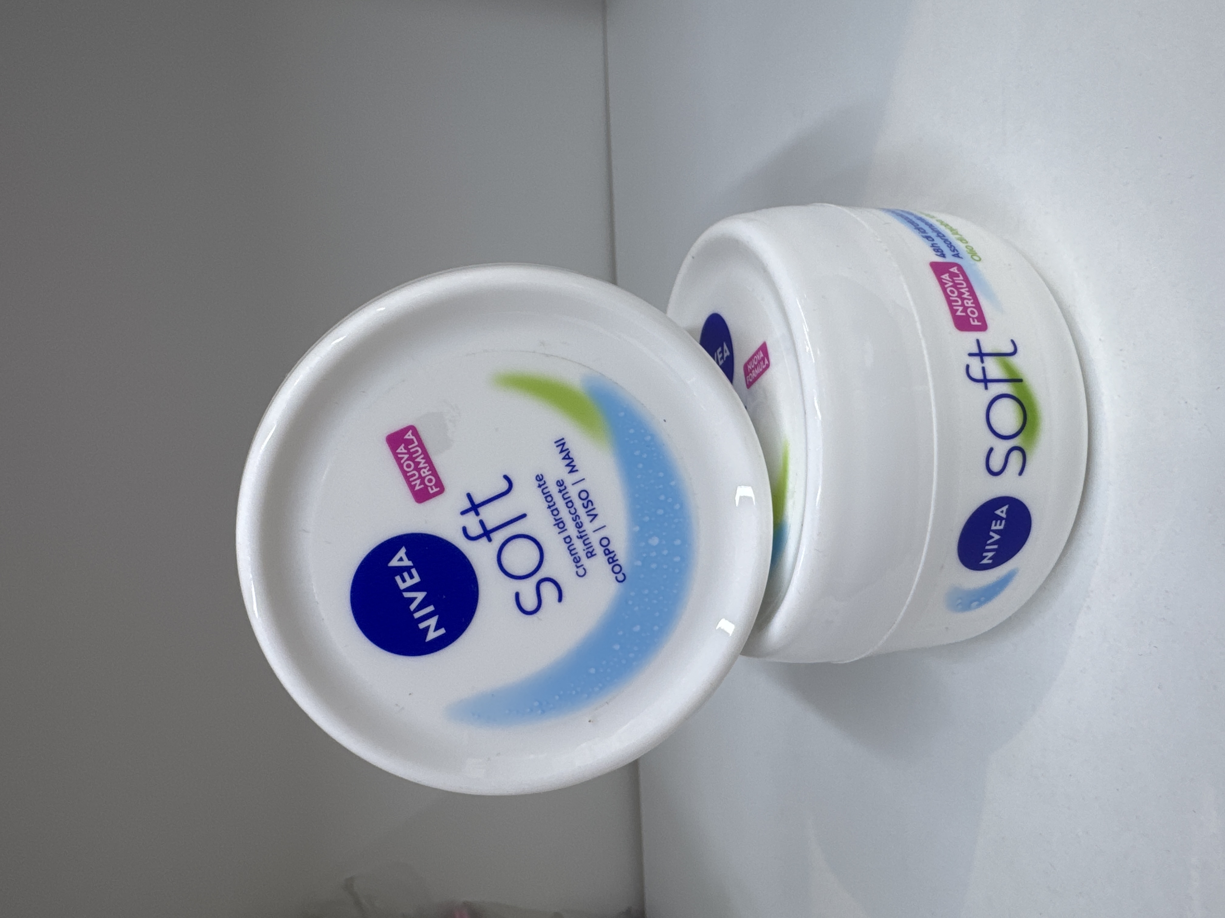 NIVEA soft Crema ldratante Rinfrescante CORPO /VISO / MANI