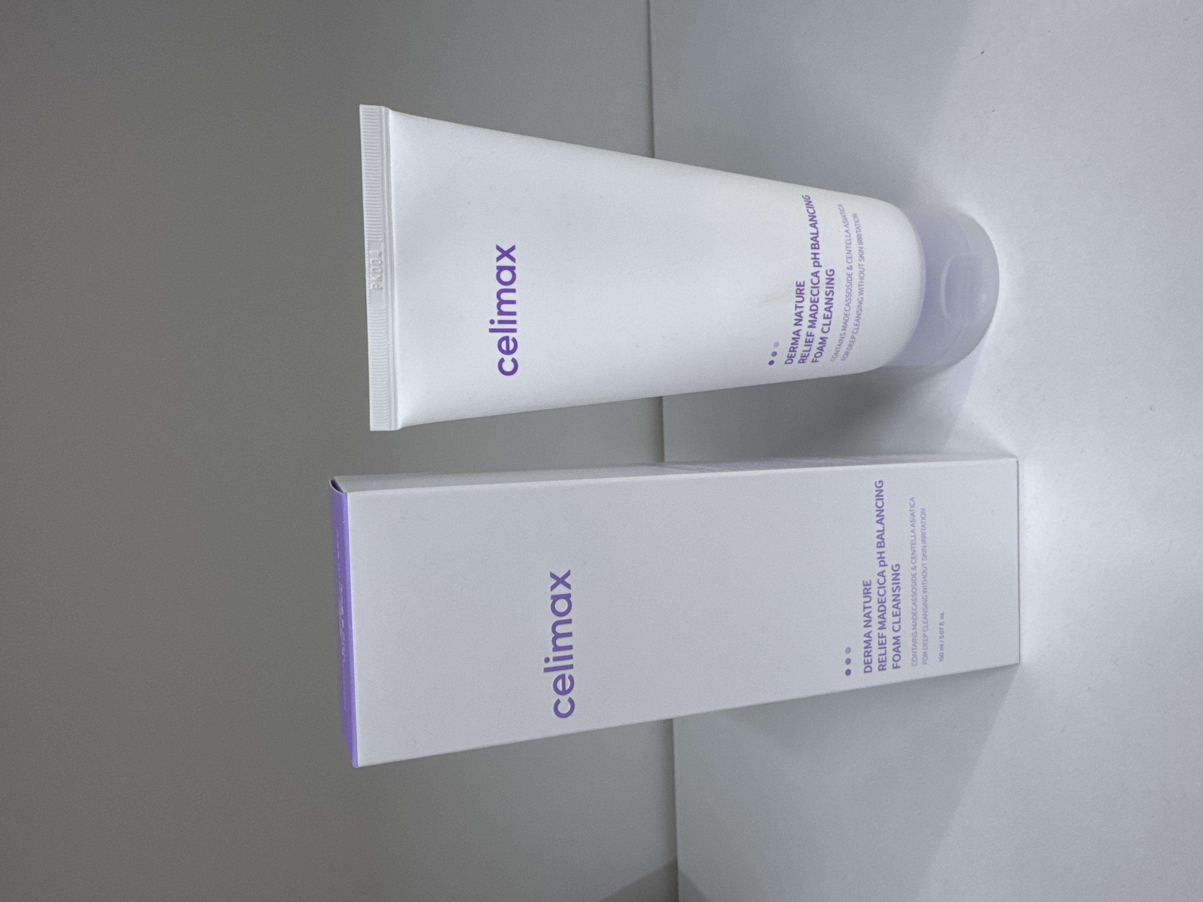 CELIMAX DERMA NATURE RELIEF MADECICA pH BALANCING FOAM CLEANSING Очищающая пенка