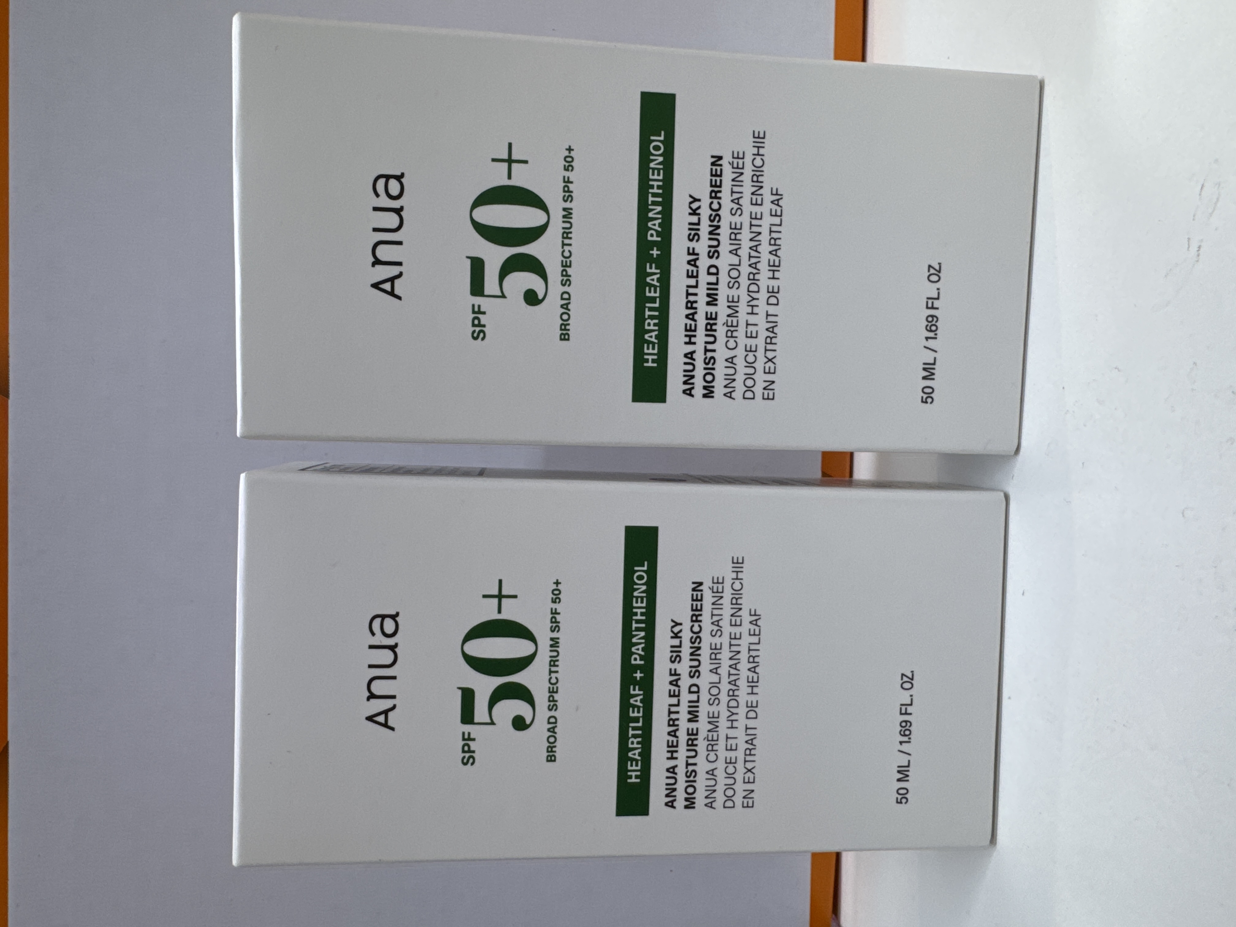 Anua SPF 50 + BROAD SPECTRUM SPF 50 + HEARTLEAF +PANTHENOL