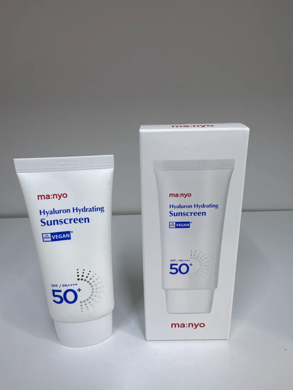ma : nyo Hyaluron Hydrating Sunscreen SPF 50 + PA ++++