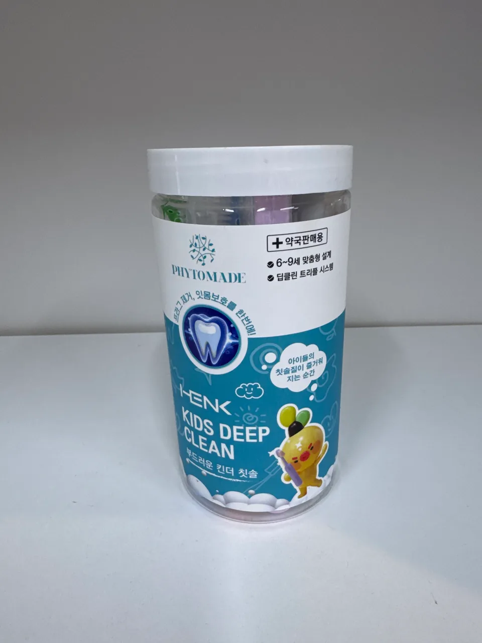 G257 ДЕТСКАЯ ЗУБНАЯ ЩЁТКА HENK KIDS DEEP CLEAN TRIPLE STEP SOFT