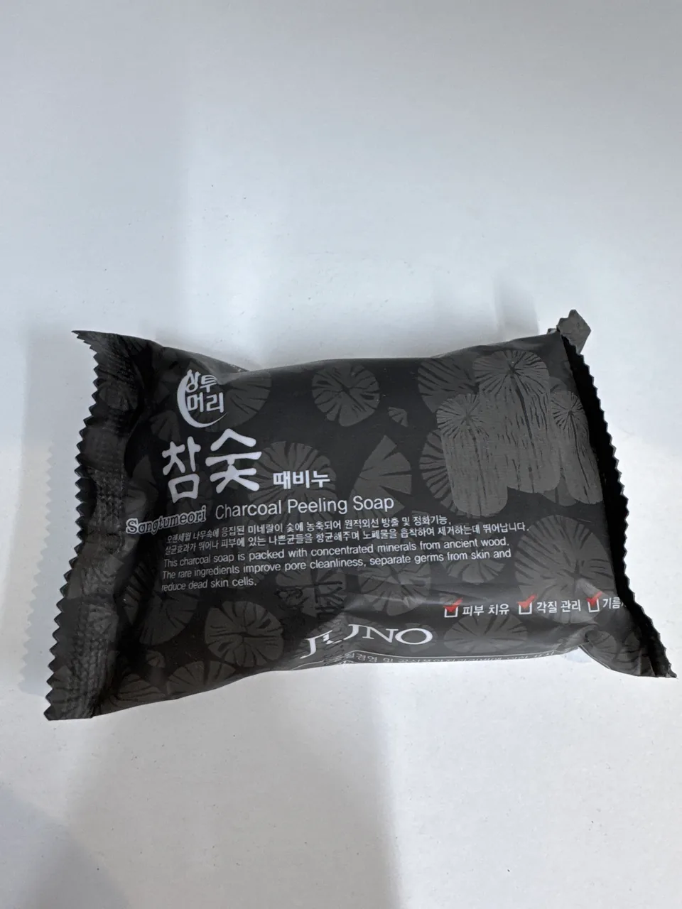 Songtumeori Charcoal Peeling Soar . /  ПИЛИНГ МЫЛО