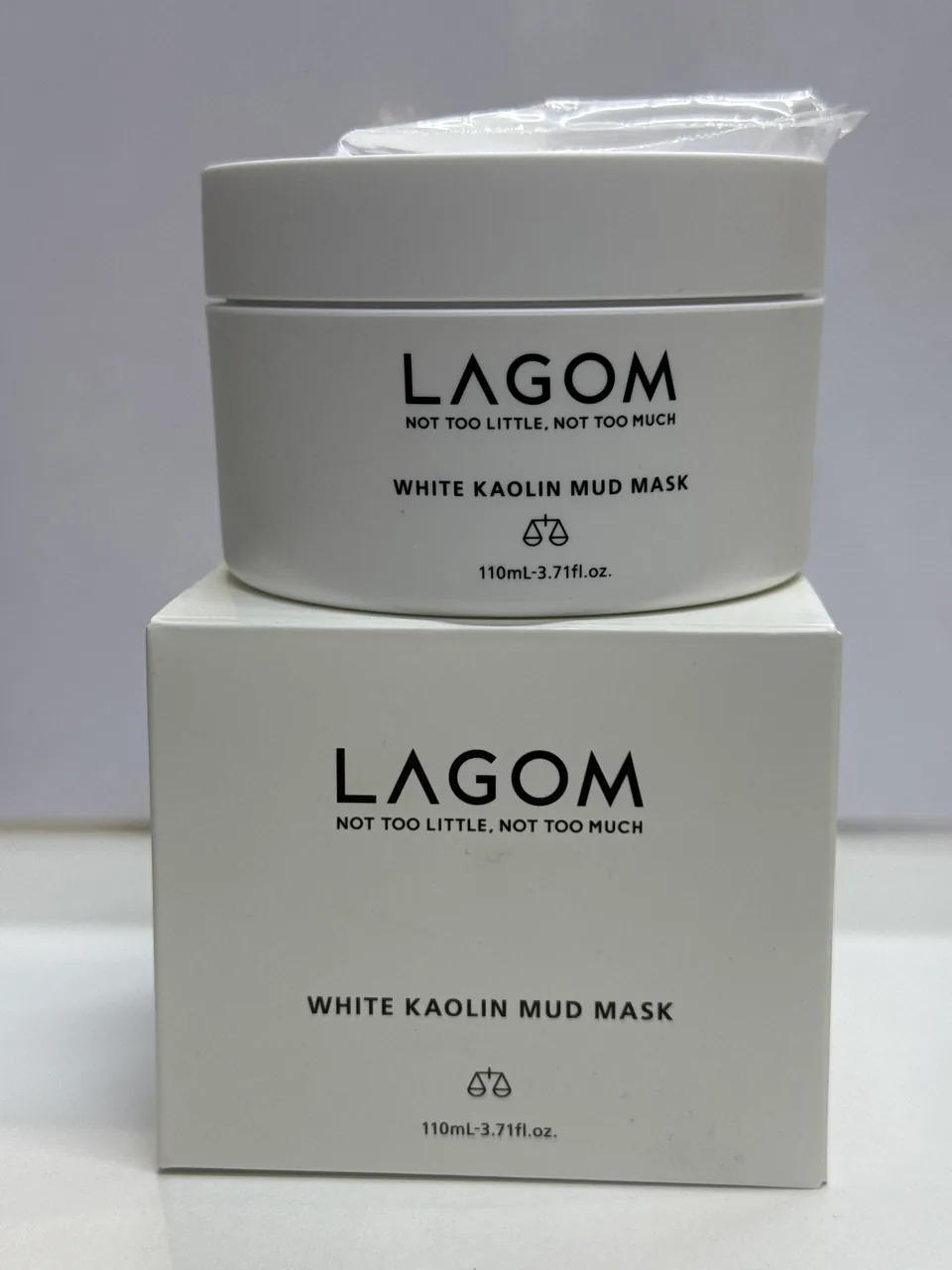 LAGOM  NOT TOO LITTLE , NOT TOO MUCH / WHITE KAOLIN MUD MASK