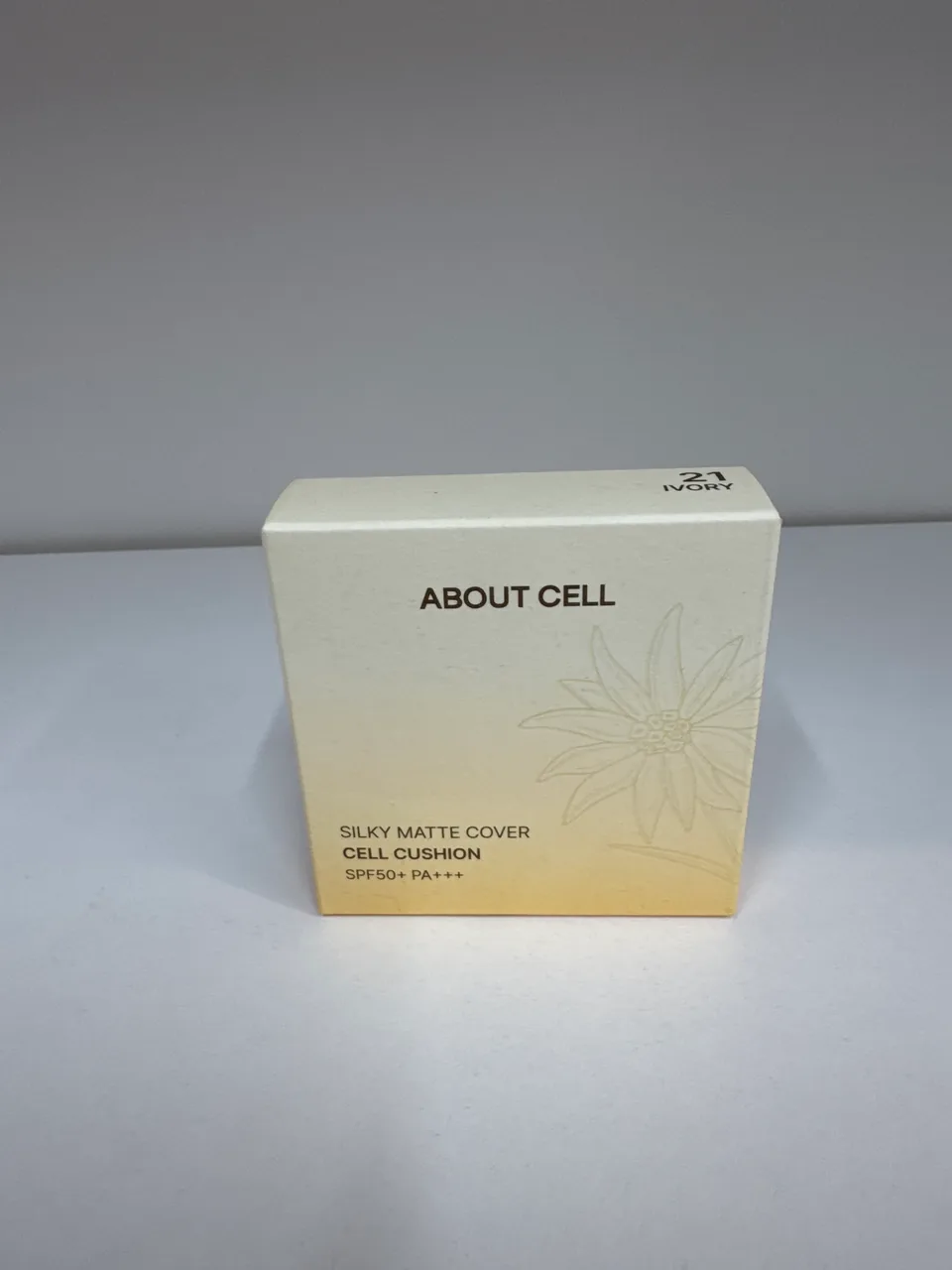 ABOUT  CELL SILKY MATTE CPVER CELL CUSHION SPF 50 + PA+++