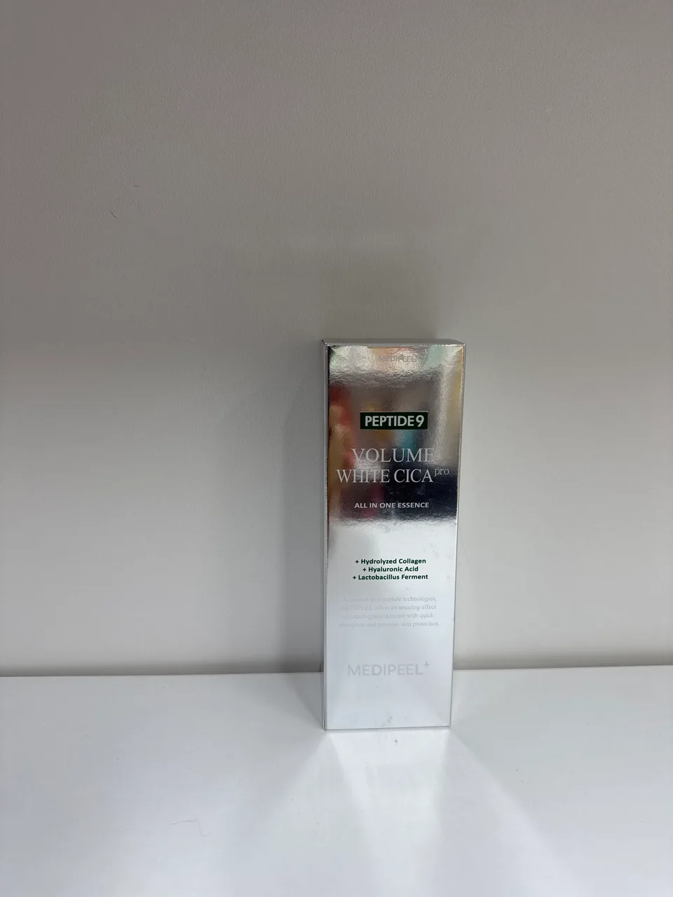 MEDIPEEL PEPTIDE 9 VOLUME WHITE CICA pro Омолаживающая кислородная эссенсия
