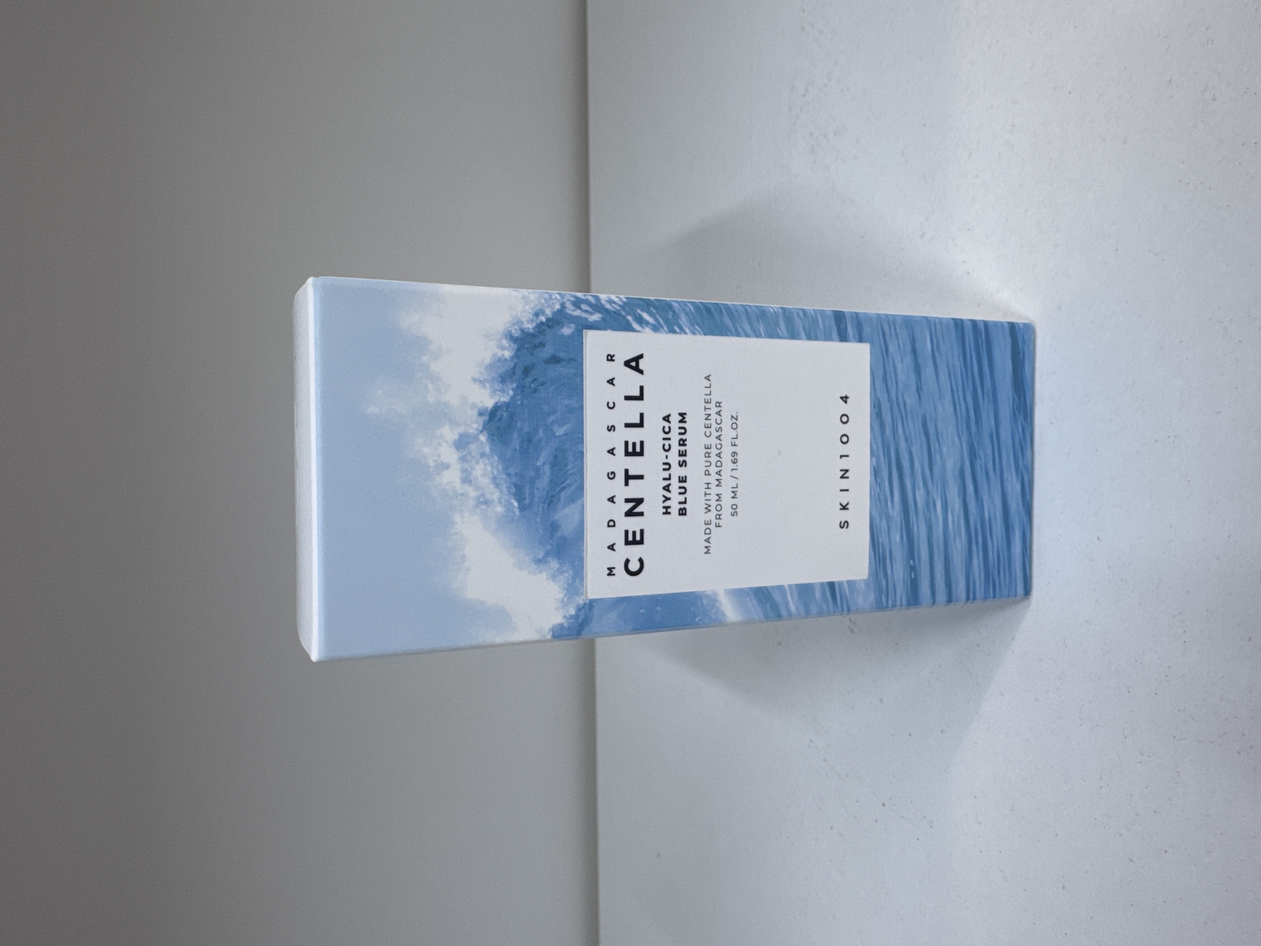 CENTELLA HEALU -CICA BLUE SERUM SKIN 1004 / Увлажняющая сыворотка для лица .
